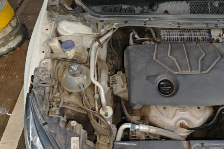 Used Peugeot 408 2014 1.8L Automatic Luxury Edition Engine Bay Right