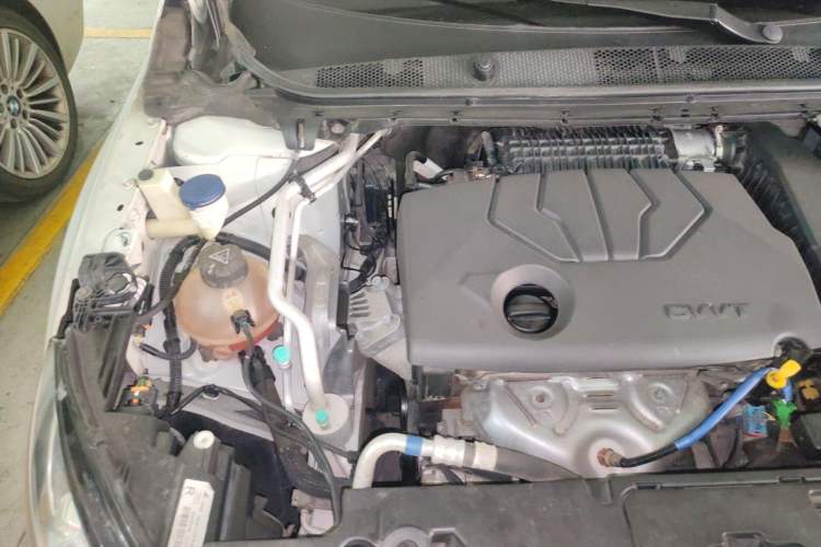 Used Peugeot 408 2014 1.8L Automatic Luxury Edition Engine Bay Right