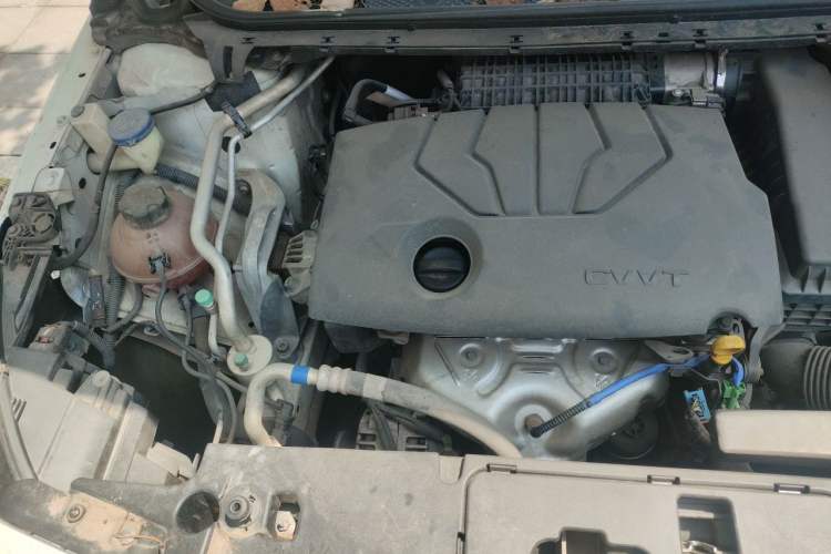 Used Peugeot 408 2014 1.8L Automatic Luxury Edition Engine Bay Right