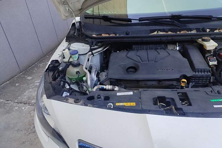 Used Peugeot 408 2014 1.8L Automatic Luxury Edition Engine Bay Right