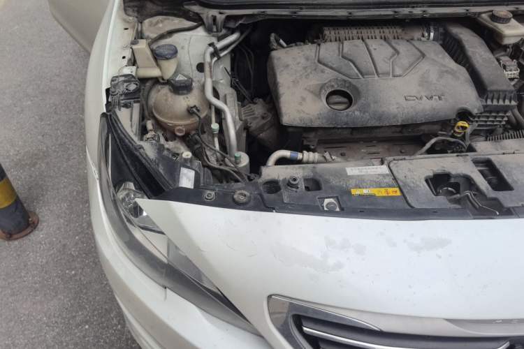 Used Peugeot 408 2014 1.8L Automatic Luxury Edition Engine Bay Right