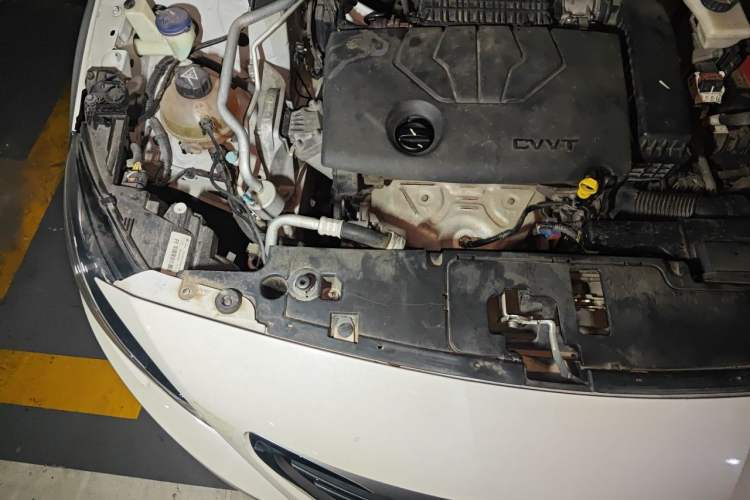 Used Peugeot 408 2014 1.8L Automatic Luxury Edition Engine Bay Right