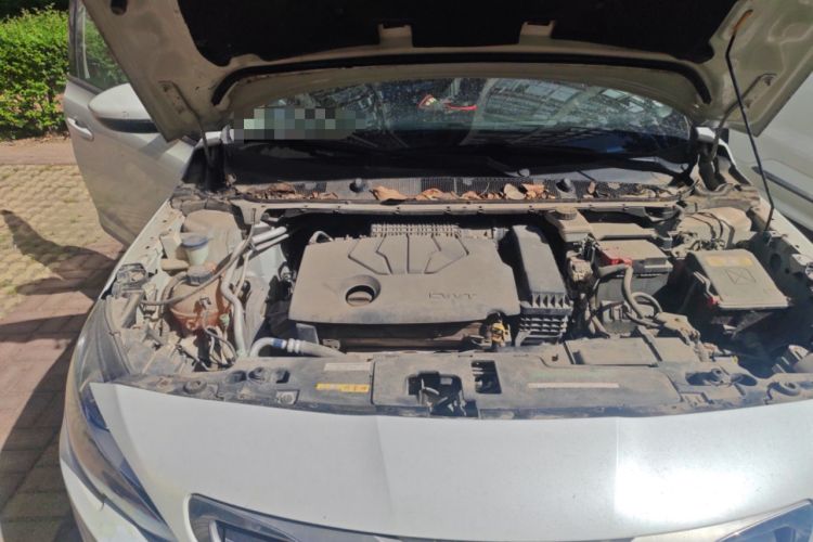 Used Peugeot 408 2014 1.8L Automatic Leading Edition Engine Bay Right