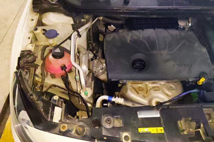 Used Peugeot 408 2014 1.8L Automatic Luxury Edition Engine Bay Right