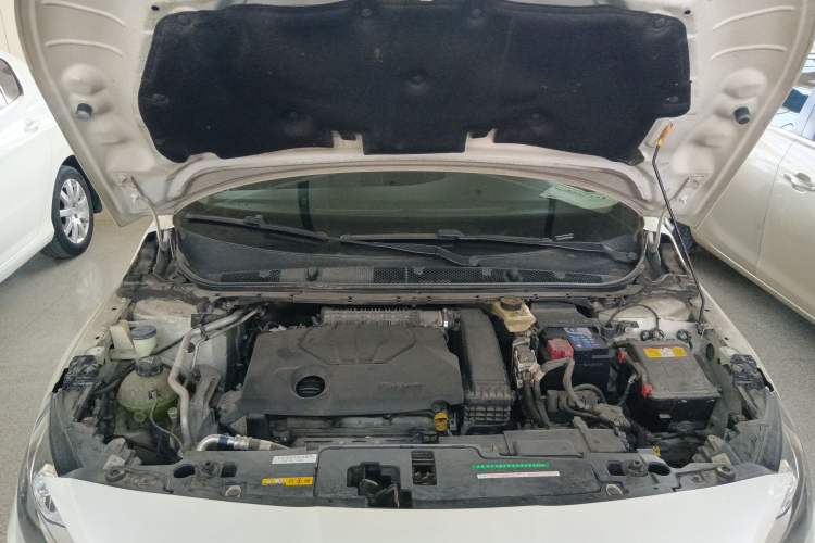 Used Peugeot 408 2014 1.8L Automatic Luxury Edition Engine Bay