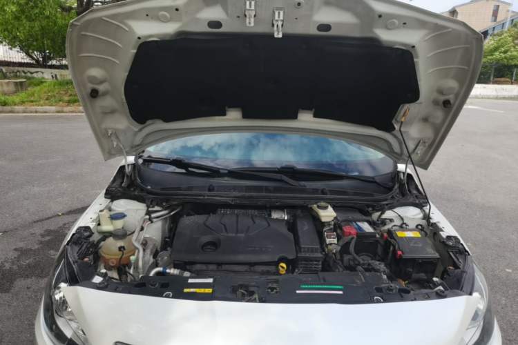 Used Peugeot 408 2014 1.8L Automatic Luxury Edition Engine Bay