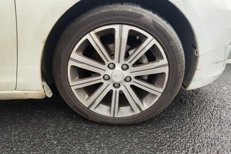 Used Peugeot 408 2014 1.8L Automatic Luxury Edition Exterior 1