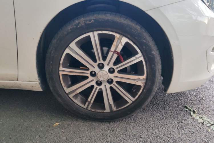 Used Peugeot 408 2014 1.8L Automatic Luxury Edition Exterior 1