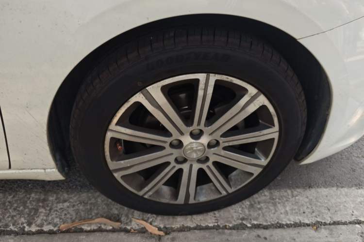 Used Peugeot 408 2014 1.8L Automatic Luxury Edition Exterior 1