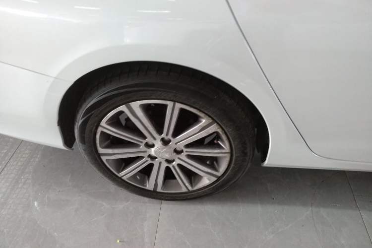 Used Peugeot 408 2014 1.8L Automatic Luxury Edition Exterior 2