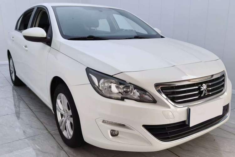 Used Peugeot 408 2014 1.8L Manual Leading Edition Exterior 2
