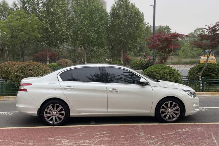 Used Peugeot 408 2014 1.8L Automatic Luxury Edition Exterior 6