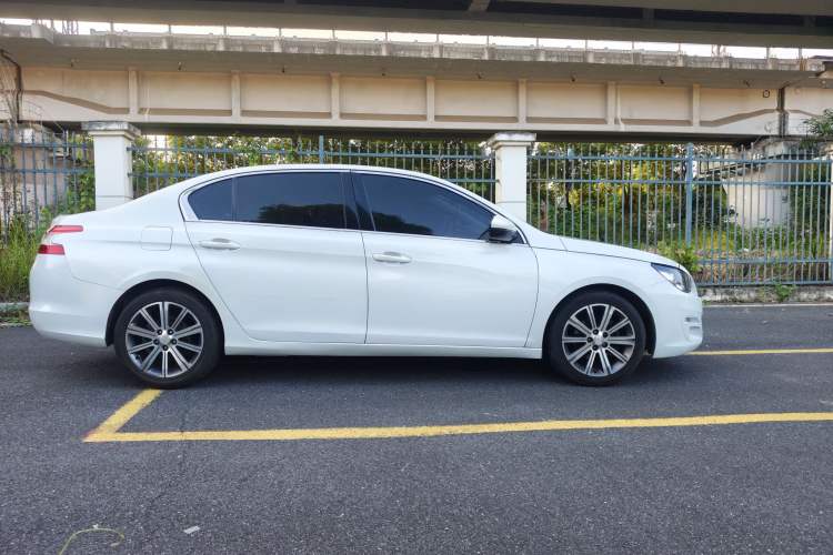 Used Peugeot 408 2014 1.8L Automatic Luxury Edition Exterior 7