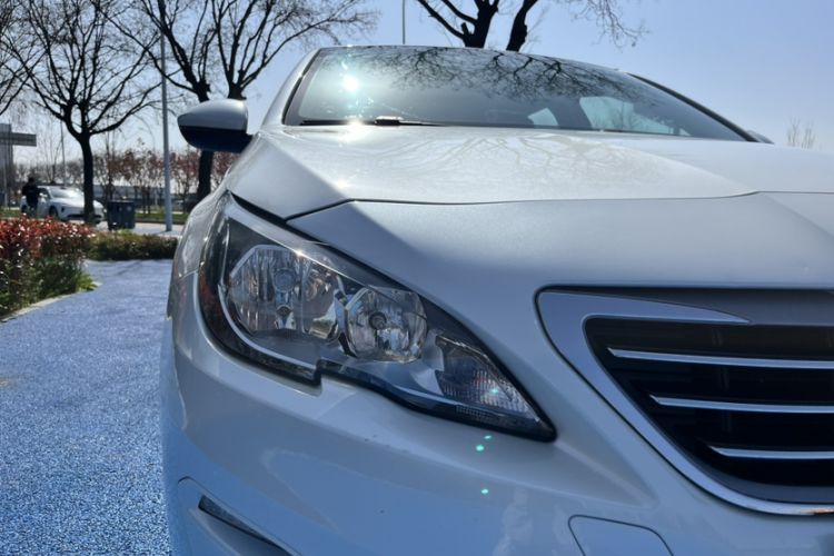 Used Peugeot 408 2014 1.8L Automatic Luxury Edition Exterior 9
