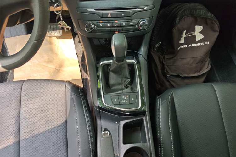 Used Peugeot 408 2014 1.8L Automatic Leading Edition Gear Lever