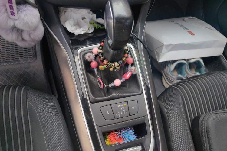 Used Peugeot 408 2014 1.8L Automatic Luxury Edition Gear Lever