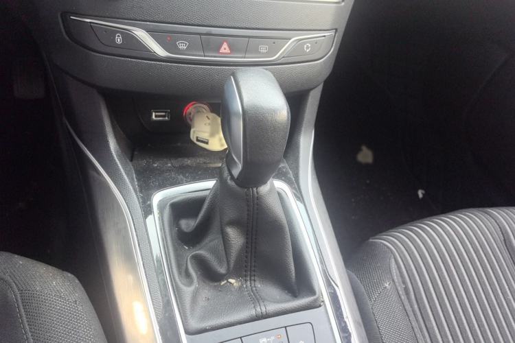 Used Peugeot 408 2014 1.8L Automatic Leading Edition Gear Lever