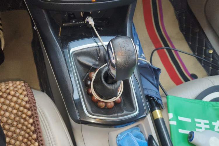 Used Peugeot 408 2014 1.8L Manual Leading Edition Gear Lever