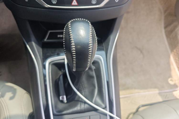 Used Peugeot 408 2014 1.6T Automatic Prestige Edition Gear Lever
