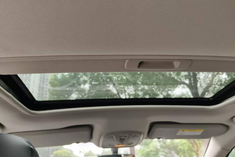 Used Peugeot 408 2014 1.8L Automatic Luxury Edition Headliner