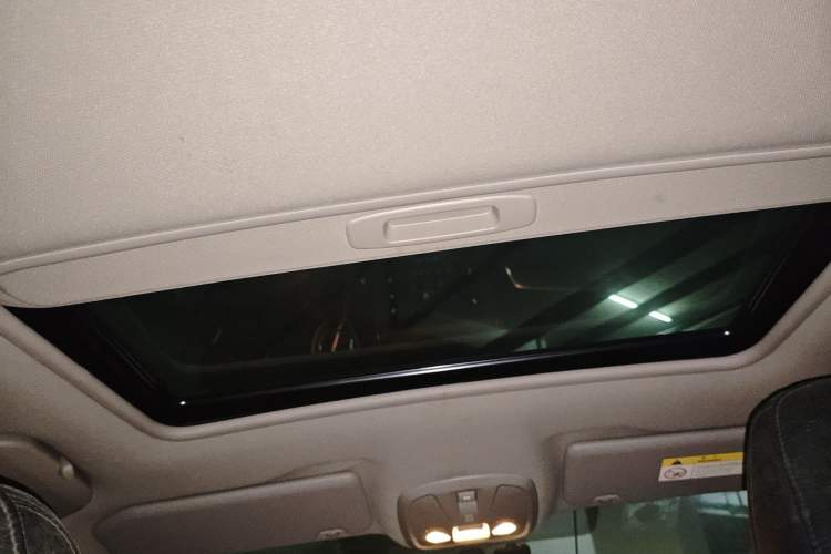 Used Peugeot 408 2014 1.8L Automatic Luxury Edition Headliner