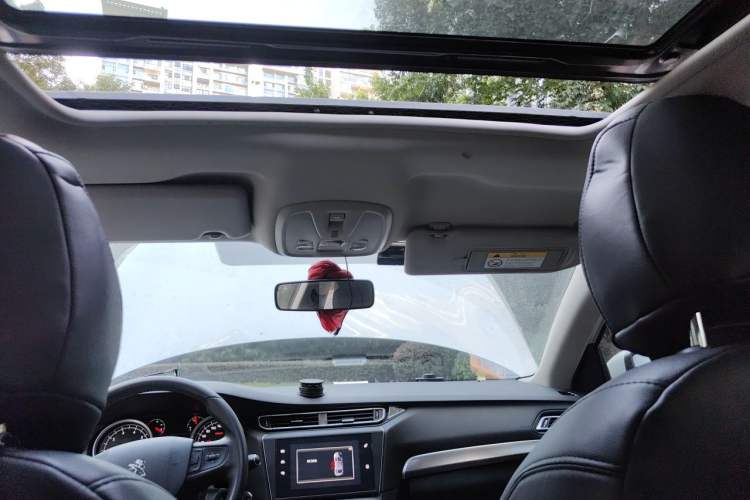 Used Peugeot 408 2014 1.8L Automatic Luxury Edition Headliner