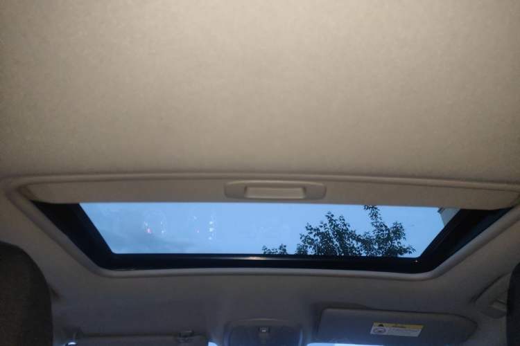 Used Peugeot 408 2014 1.8L Automatic Luxury Edition Headliner