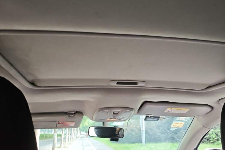 Used Peugeot 408 2014 1.8L Automatic Luxury Edition Headliner