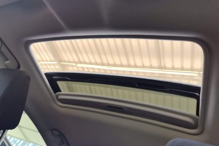 Used Peugeot 408 2014 1.8L Automatic Luxury Edition Headliner