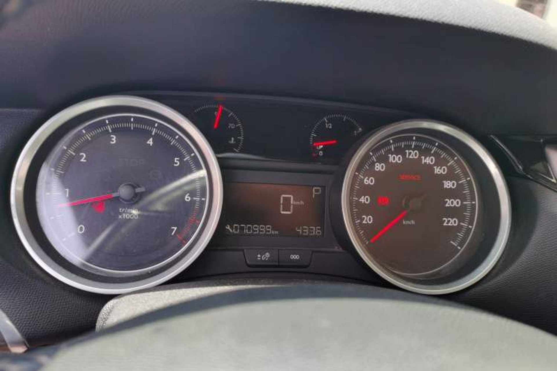 Used Peugeot 408 2014 1.8L Automatic Luxury Edition Instrument Cluster