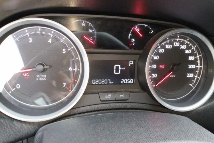 Used Peugeot 408 2014 1.8L Automatic Leading Edition Instrument Cluster