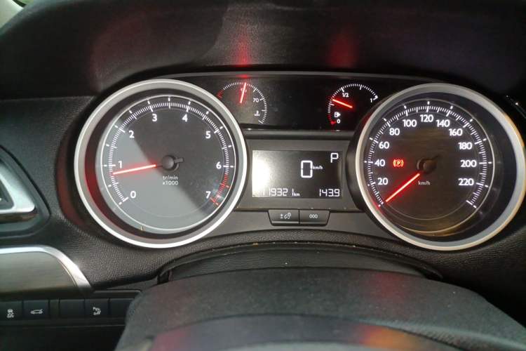 Used Peugeot 408 2014 1.8L Automatic Luxury Edition Instrument Cluster