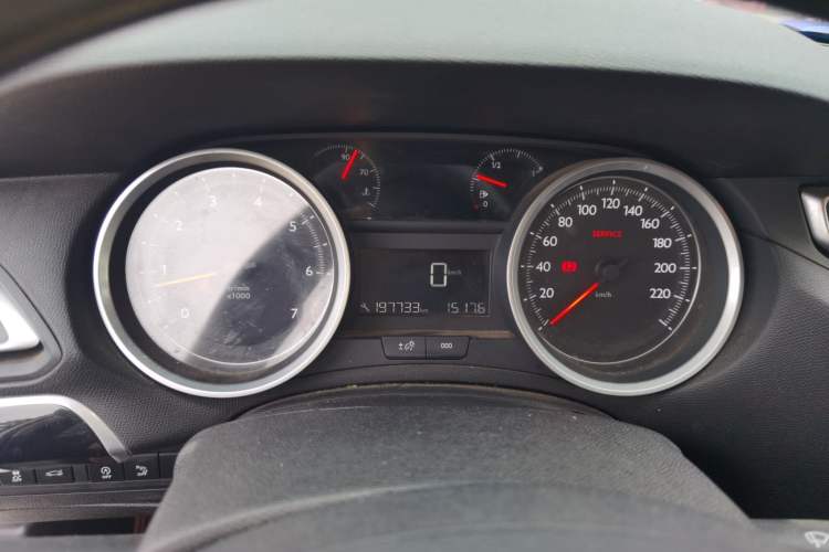 Used Peugeot 408 2014 1.8L Manual Leading Edition Instrument Cluster