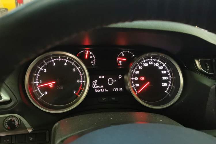 Used Peugeot 408 2014 1.8L Automatic Luxury Edition Instrument Cluster