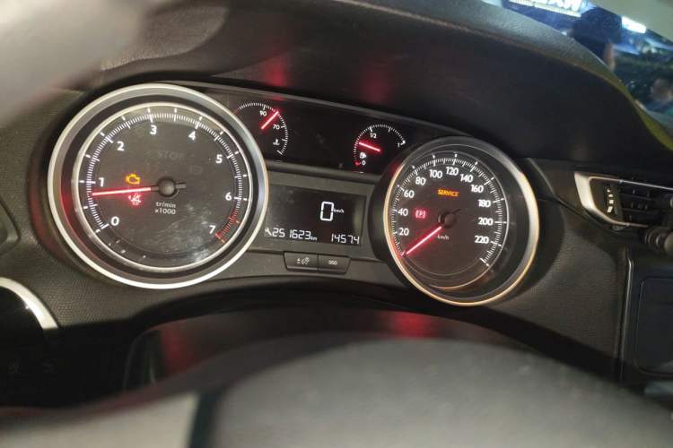 Used Peugeot 408 2014 1.8L Manual Leading Edition Instrument Cluster