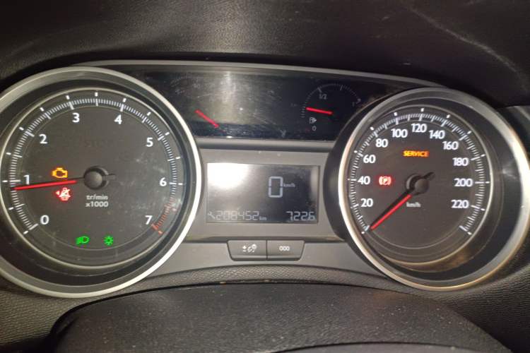 Used Peugeot 408 2014 1.8L Manual Leading Edition Instrument Cluster
