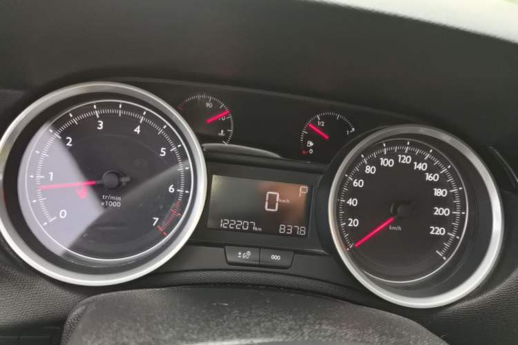 Used Peugeot 408 2014 1.8L Automatic Luxury Edition Instrument Cluster