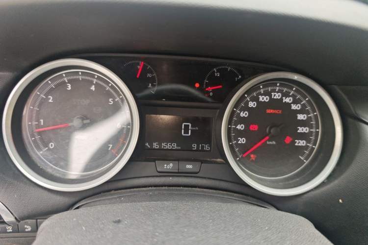 Used Peugeot 408 2014 1.8L Manual Leading Edition Instrument Cluster