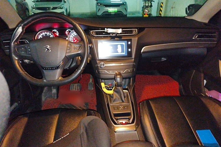 Used Peugeot 408 2014 1.8L Automatic Luxury Edition Interior 2