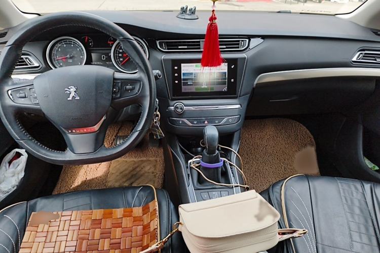 Used Peugeot 408 2014 1.8L Automatic Luxury Edition Interior 2