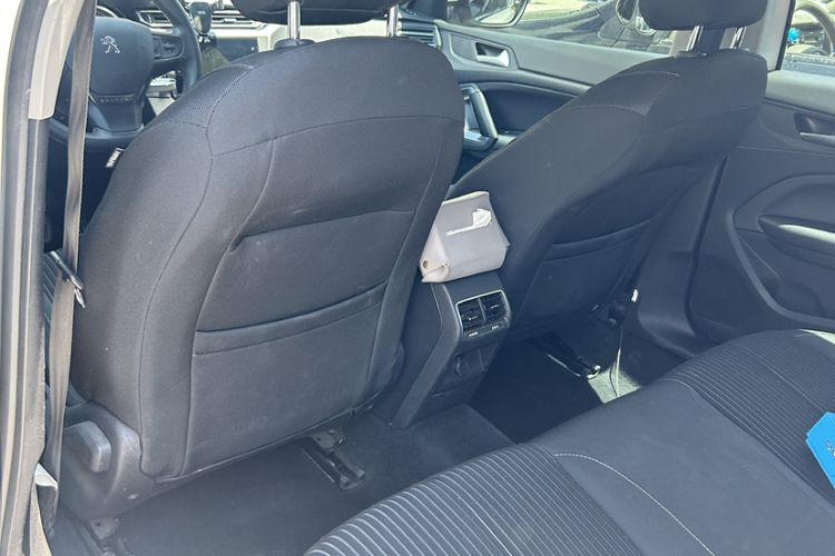 Used Peugeot 408 2014 1.8L Automatic Luxury Edition Interior 2