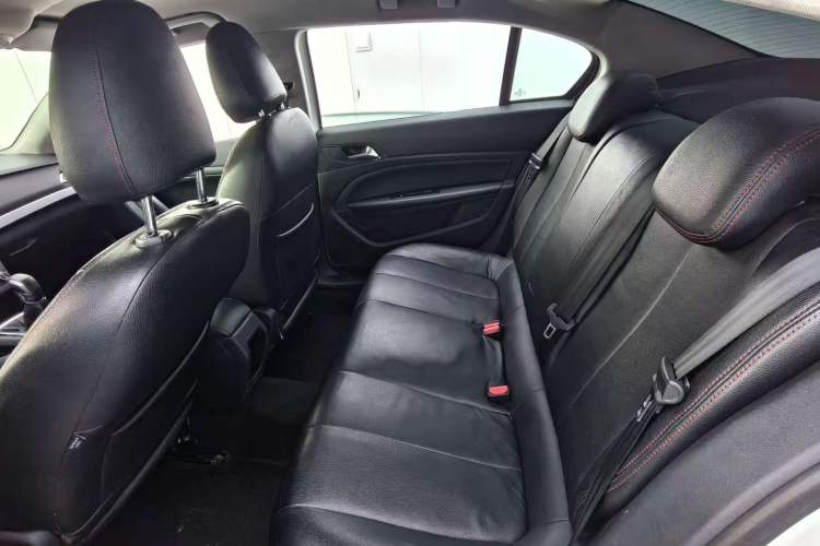 Used Peugeot 408 2014 1.8L Manual Leading Edition Interior 3