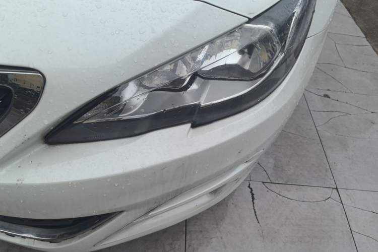 Used Peugeot 408 2014 1.8L Automatic Luxury Edition Left Front Headlight