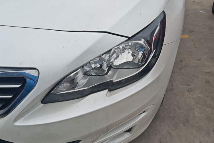 Used Peugeot 408 2014 1.8L Automatic Luxury Edition Left Front Headlight