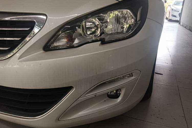 Used Peugeot 408 2014 1.8L Automatic Luxury Edition Left Front Headlight