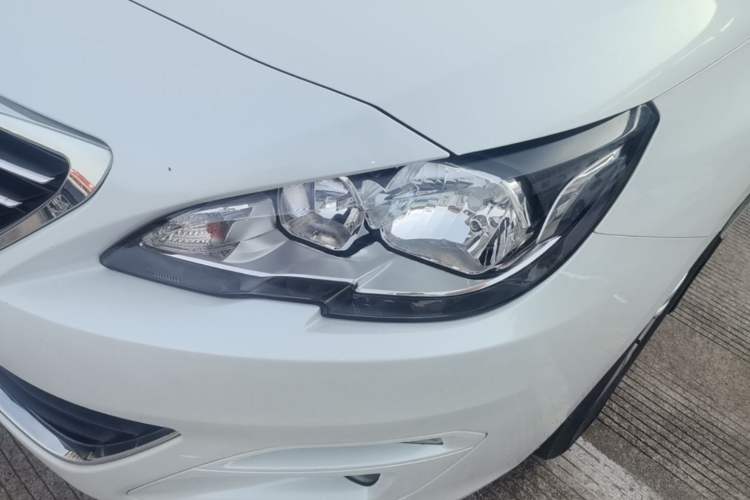 Used Peugeot 408 2014 1.8L Manual Leading Edition Left Front Headlight