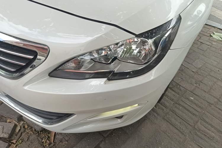 Used Peugeot 408 2014 1.8L Automatic Luxury Edition Left Front Headlight