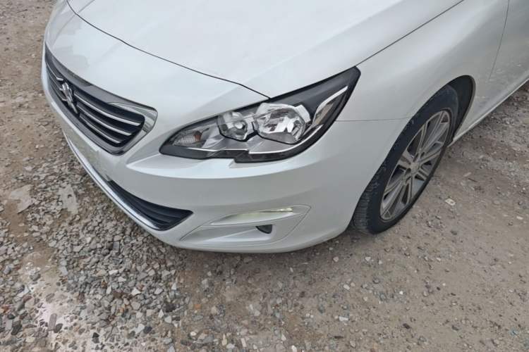 Used Peugeot 408 2014 1.8L Automatic Luxury Edition Left Front Headlight