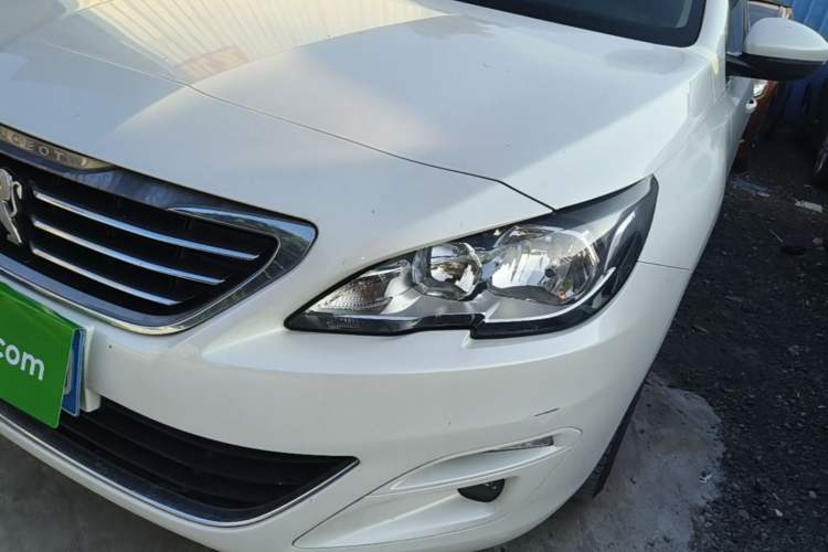 Used Peugeot 408 2014 1.8L Automatic Luxury Edition Left Front Headlight