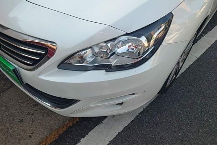 Used Peugeot 408 2014 1.8L Automatic Luxury Edition Left Front Headlight